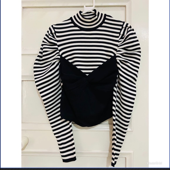 Zara Black and White Rib Top with Puff Sleeve - Picture 3 of 6